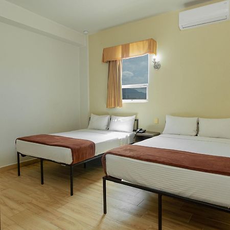 Hotel Plaza Del Arco Express Monterrey Eksteriør billede