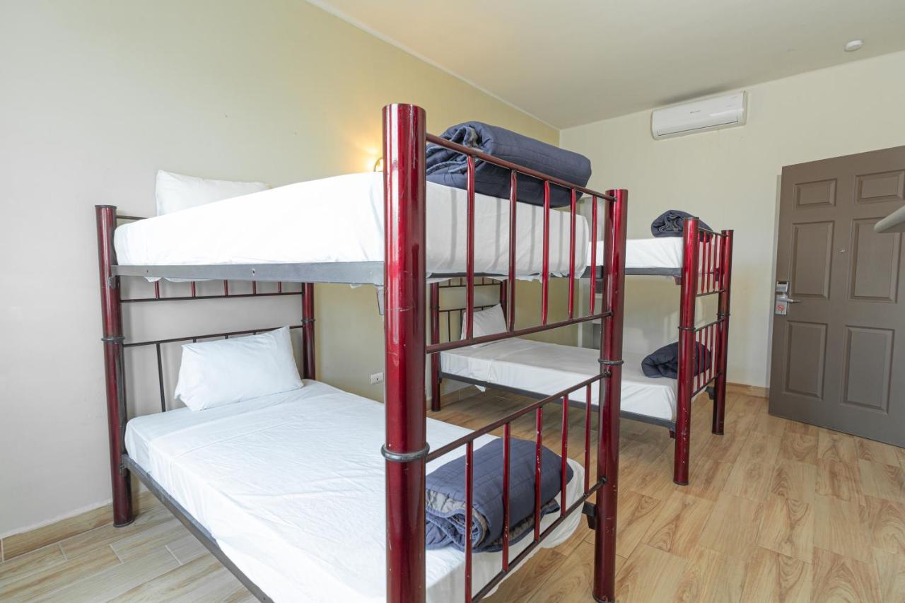 Hotel Plaza Del Arco Express Monterrey Eksteriør billede