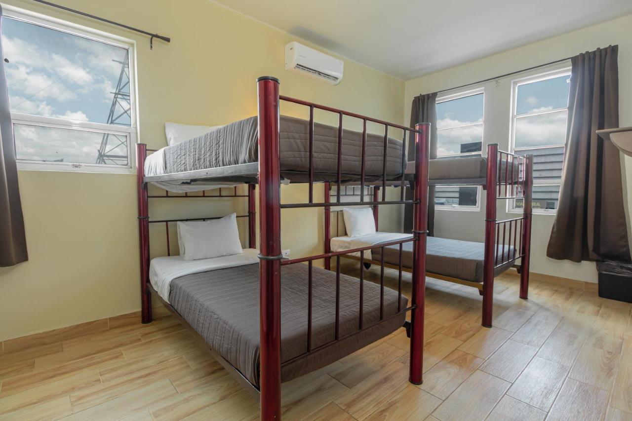 Hotel Plaza Del Arco Express Monterrey Eksteriør billede
