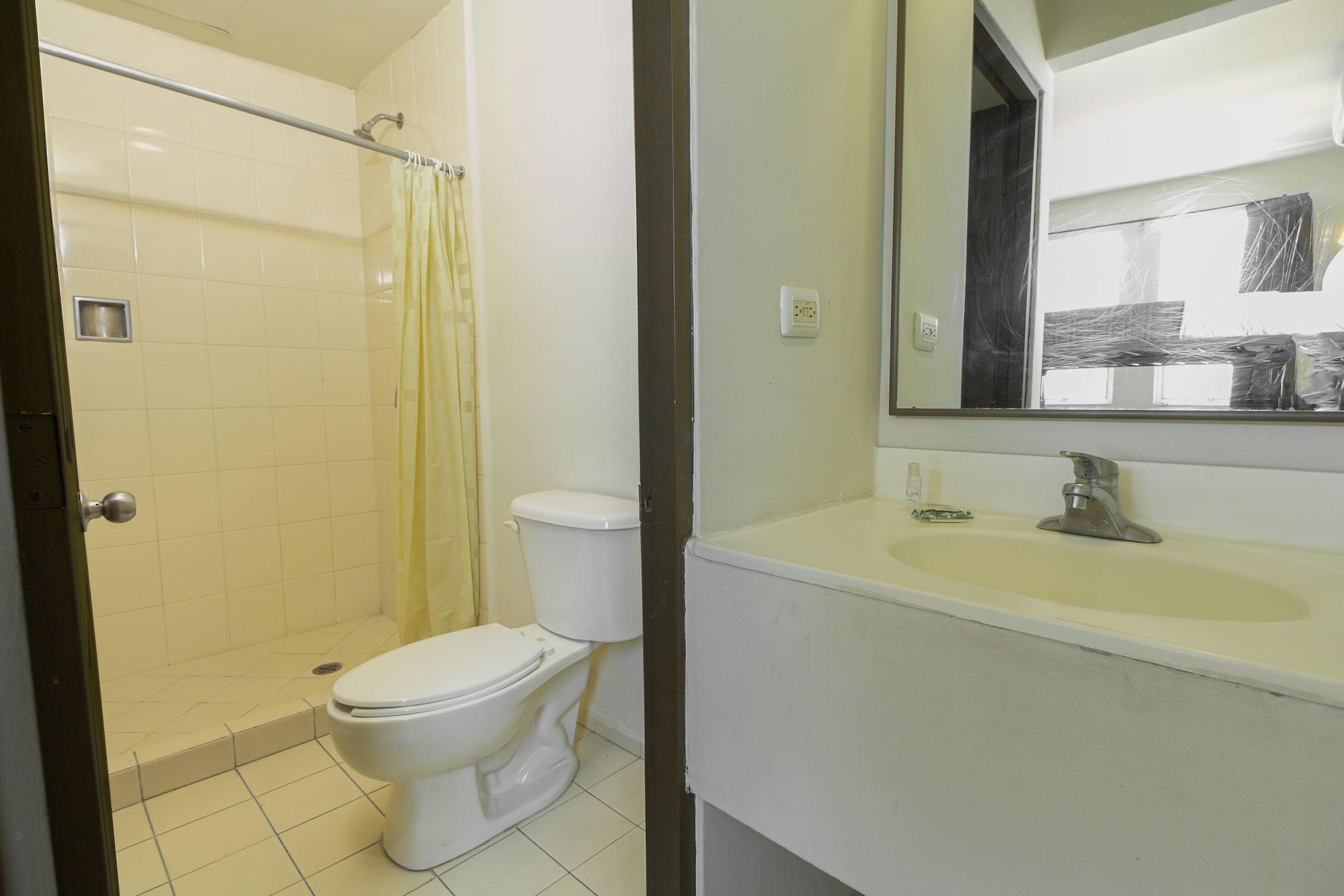Hotel Plaza Del Arco Express Monterrey Eksteriør billede