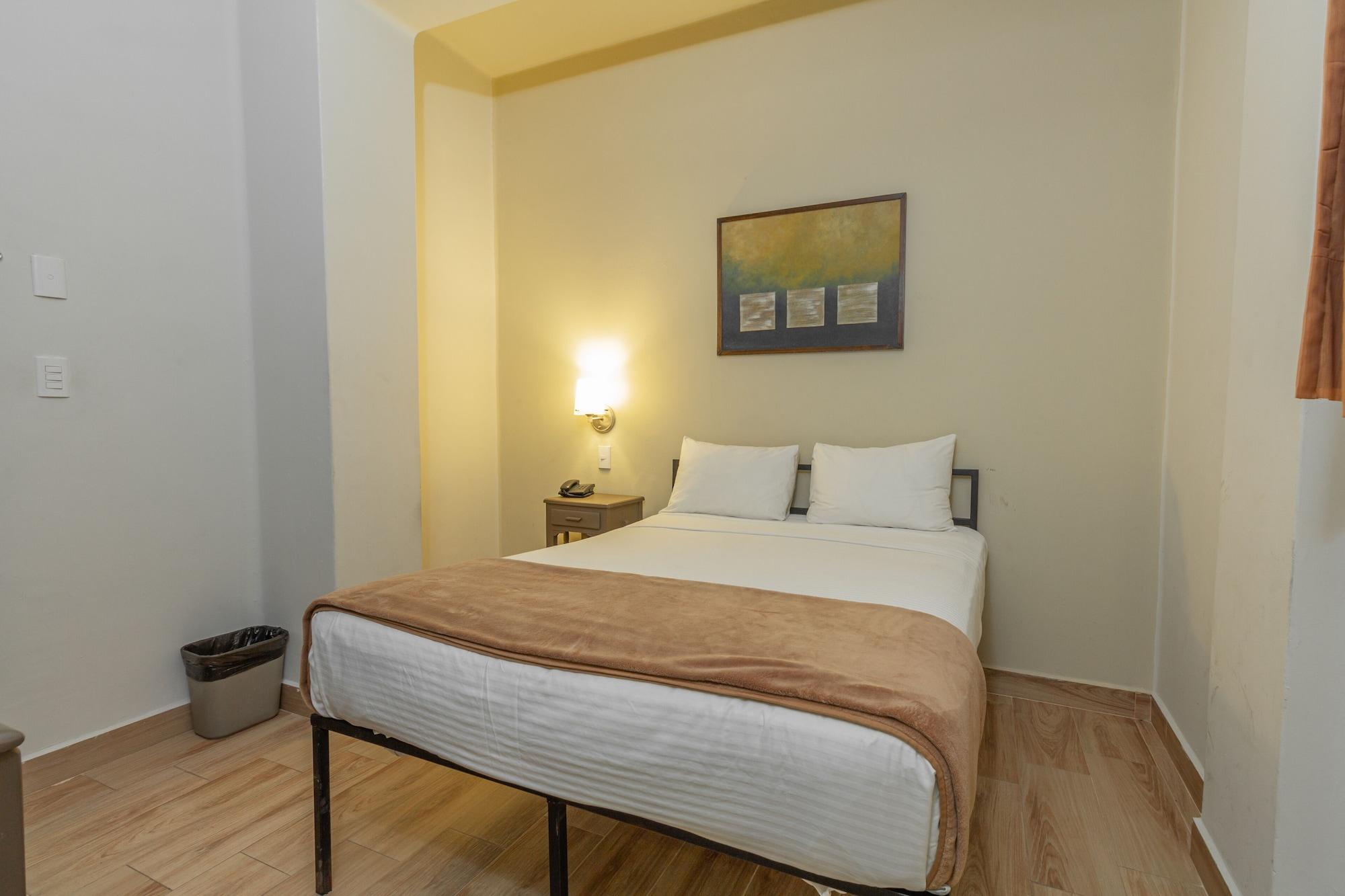 Hotel Plaza Del Arco Express Monterrey Eksteriør billede