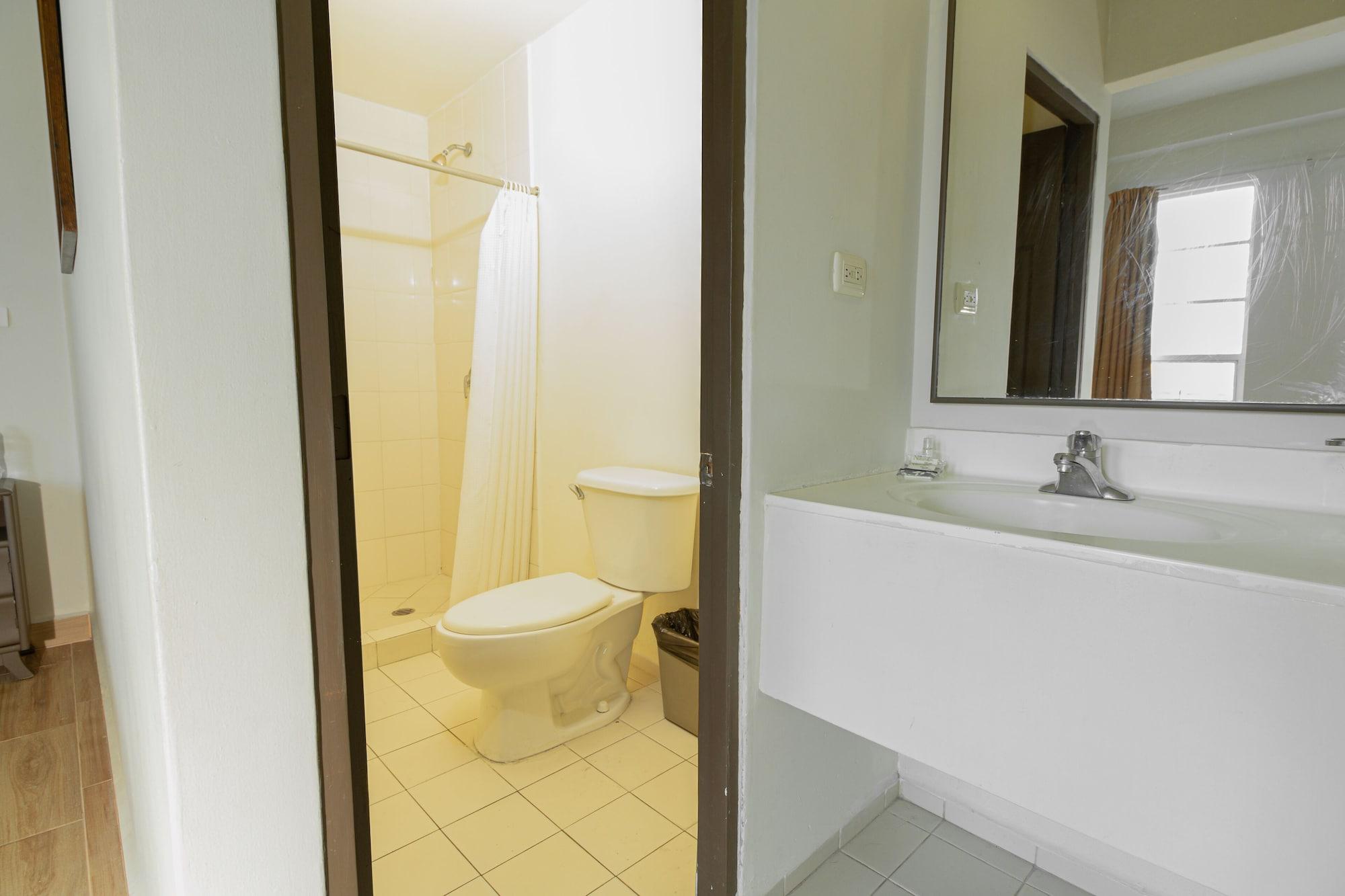 Hotel Plaza Del Arco Express Monterrey Eksteriør billede