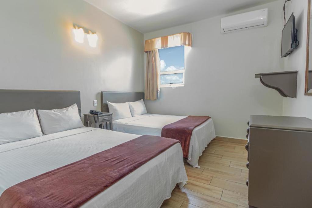 Hotel Plaza Del Arco Express Monterrey Eksteriør billede