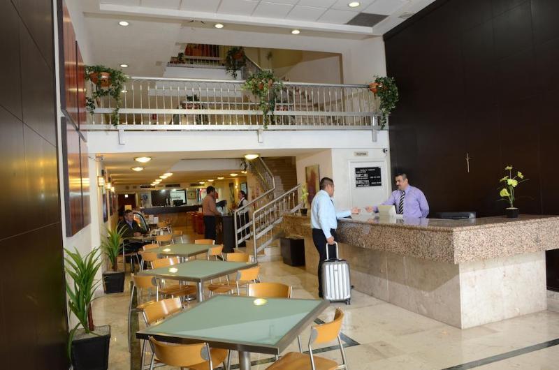Hotel Plaza Del Arco Express Monterrey Eksteriør billede