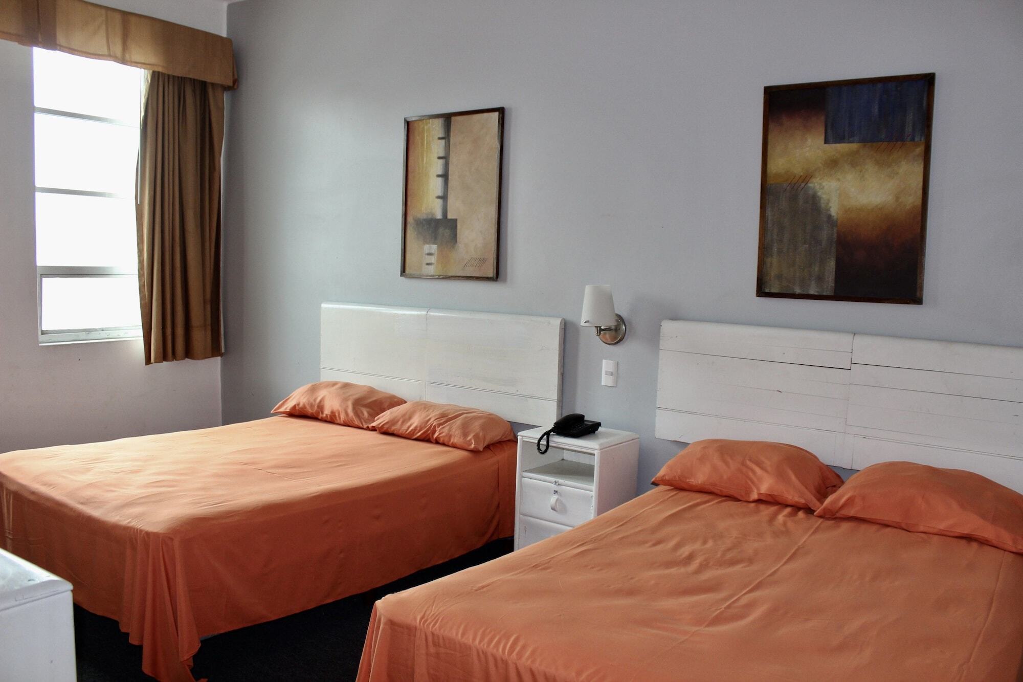 Hotel Plaza Del Arco Express Monterrey Eksteriør billede